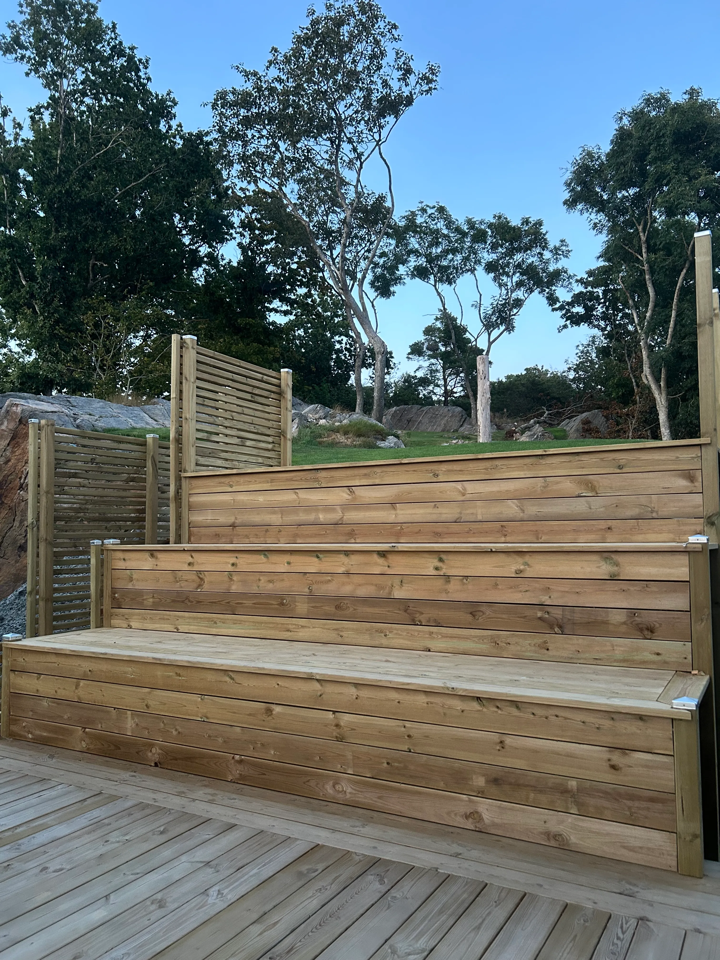 Undersidan av altanen — konstruktionsdetalj